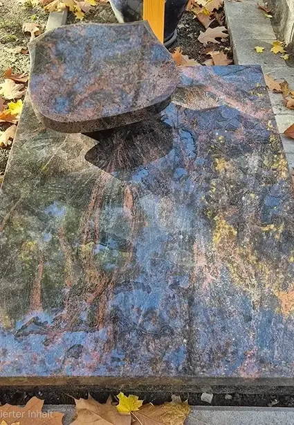 Grabstein Design von der Firma Frank Natursteine