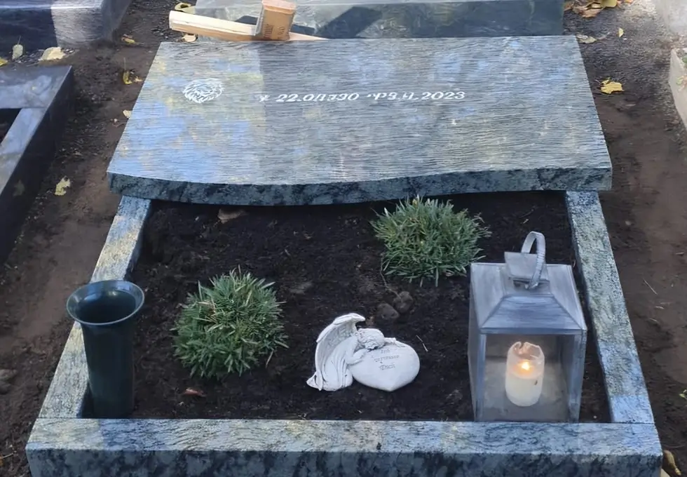 Grabstein Design von der Firma Frank Natursteine